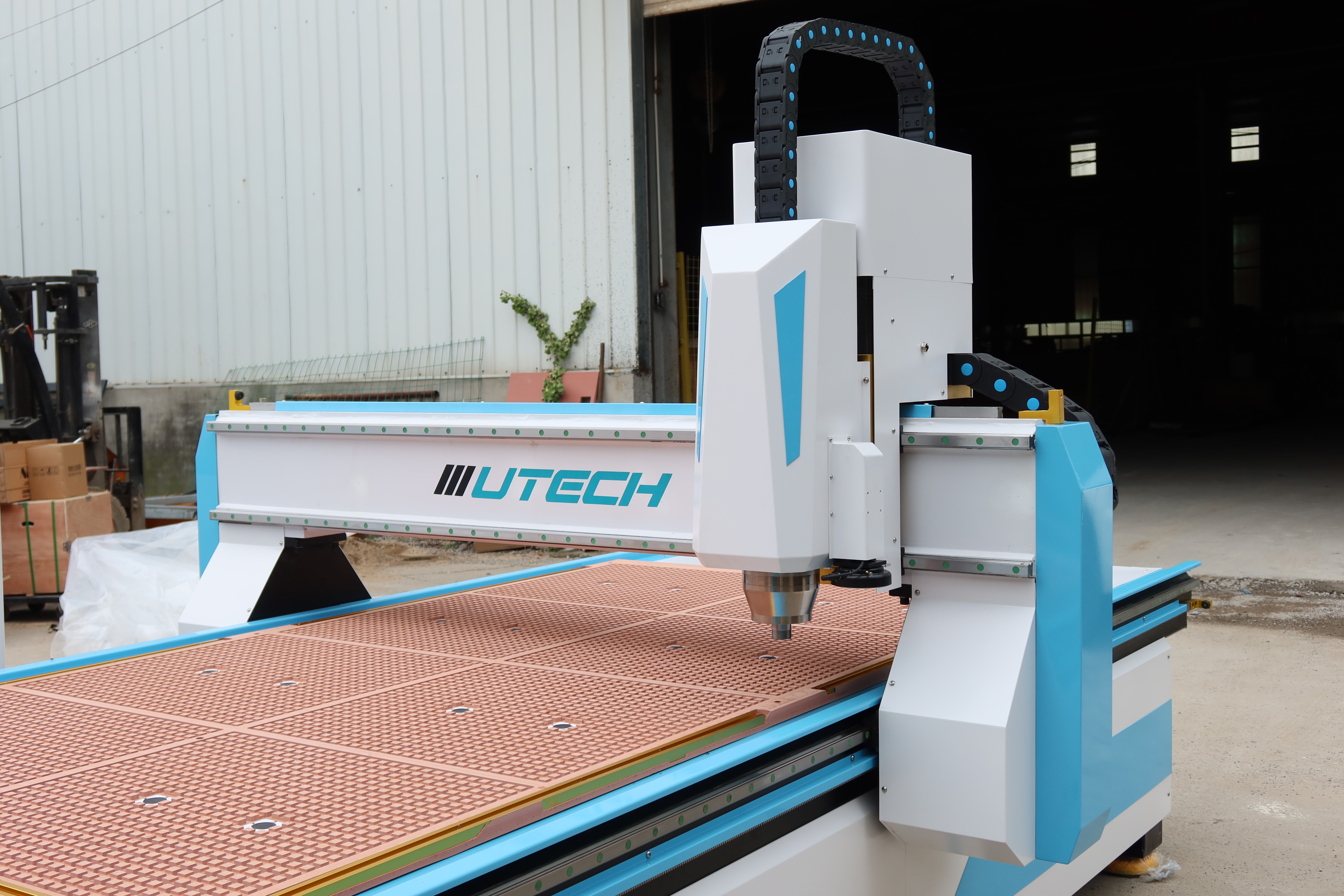 máquina roteadora cnc